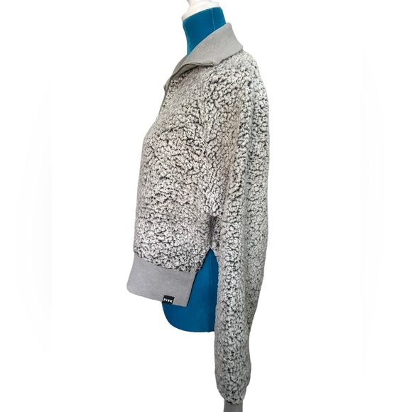 Pink Victoria Secret Gray cropped fuzzy sherpa fleece pull over sweat shirt top - Picture 7 of 9